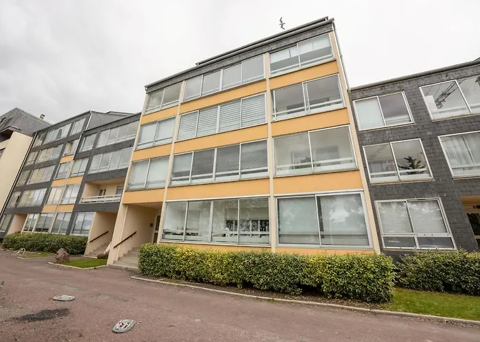 Aux Beaux Coquillages كورسول-سور-مار